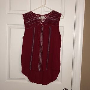 Sleeveless top with detail